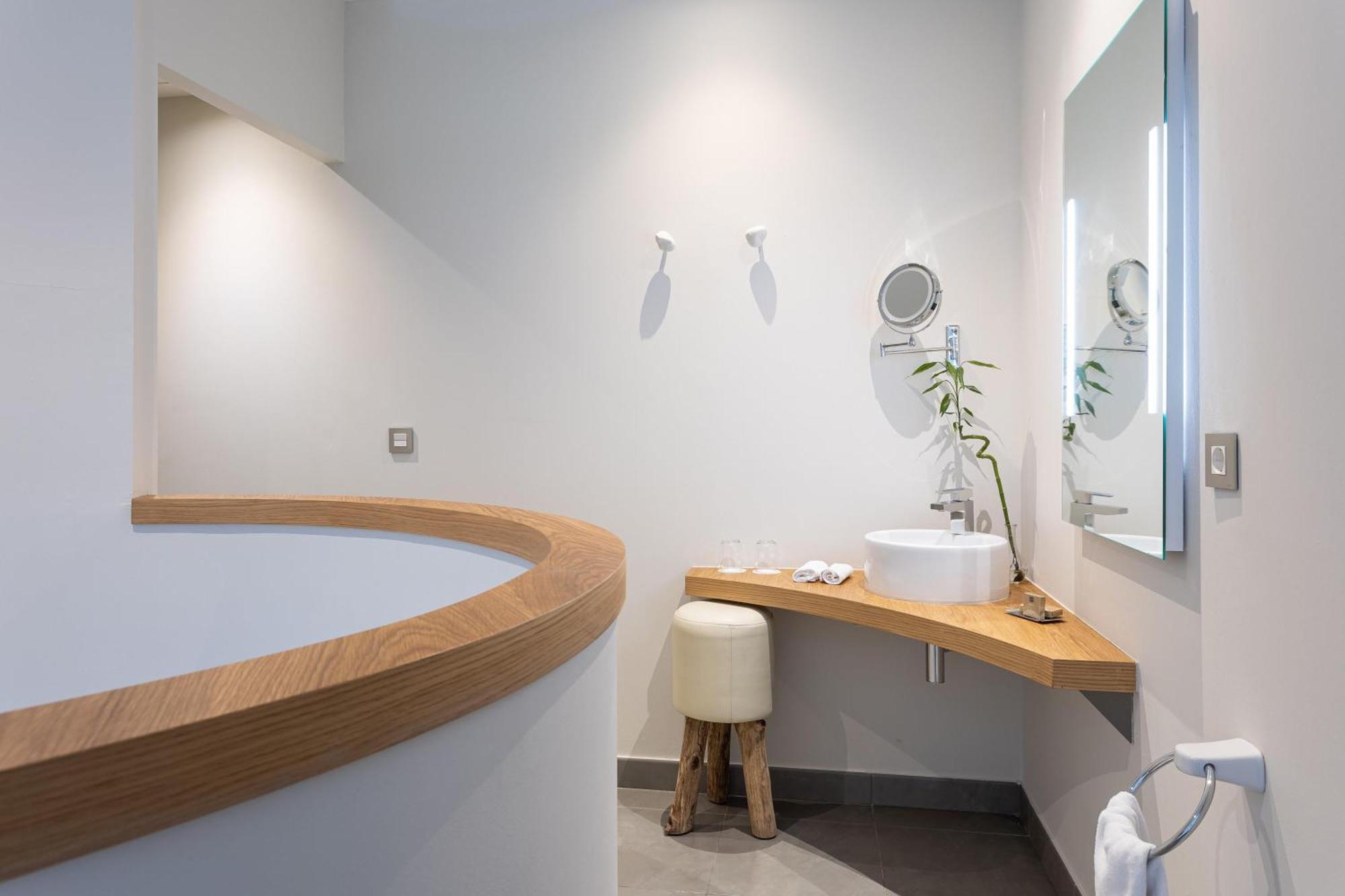 Maisonnette/Duplex Suite met Kingsize Bed en Gedeeltelijk Uitzicht op Zee