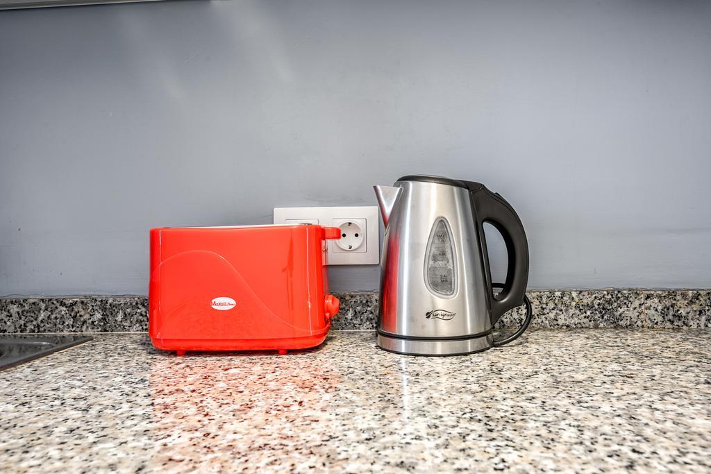 Studio,615106305:JPEG